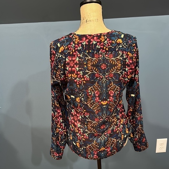 Converse long sleeve type blouse size small women’s - Picture 5 of 7